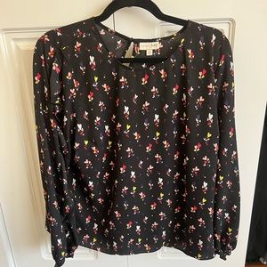 Black Heart Ruffle Sleeve Blouse